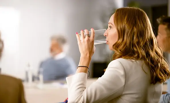 <img width="200" alt="Reasons business office glass water 1" src="https://www.culligan.lu/wp-content/themes/culligan-emea/img/four-reasons-module//reasons-business-office-glass-water-1.webp" /> Reasons business office glass water 1