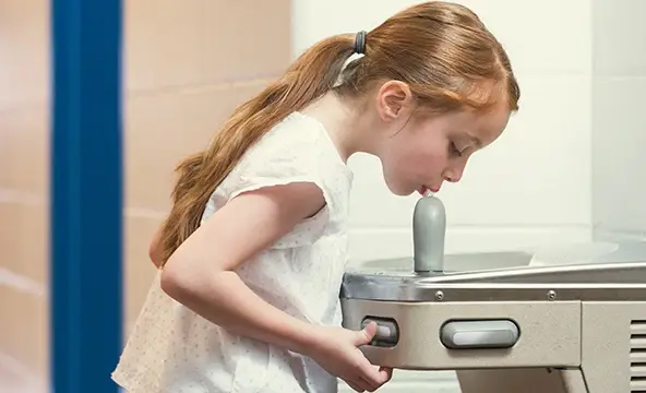 <img width="200" alt="Reasons education drinking water fountain 1" src="https://www.culligan.lu/wp-content/themes/culligan-emea/img/four-reasons-module//reasons-education-drinking-water-fountain-1.webp" /> Reasons education drinking water fountain 1