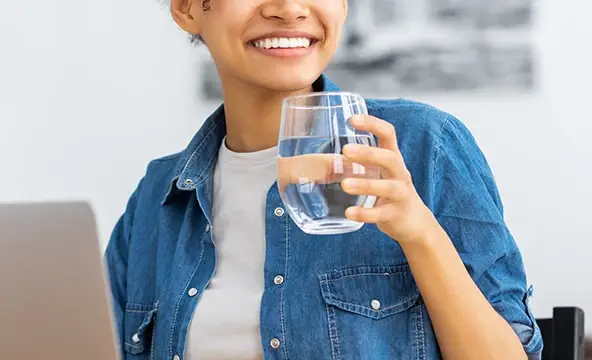 <img width="200" alt="Reasons glass water 2" src="https://www.culligan.lu/wp-content/themes/culligan-emea/img/four-reasons-module//reasons-glass-water-2.webp" /> Reasons glass water 2