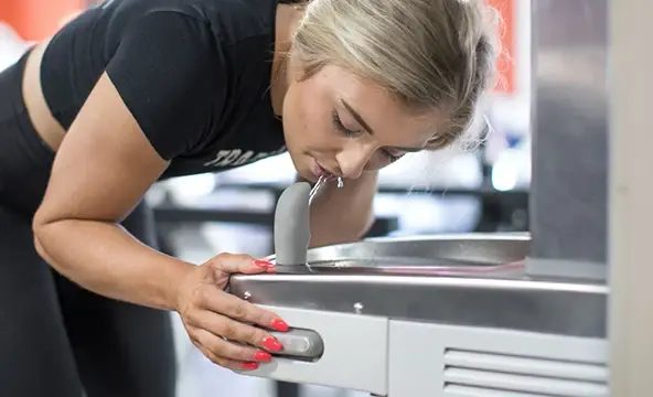 <img width="200" alt="Reasons gym drinking water fountain 1" src="https://www.culligan.lu/wp-content/themes/culligan-emea/img/four-reasons-module//reasons-gym-drinking-water-fountain-1.webp" /> Reasons gym drinking water fountain 1